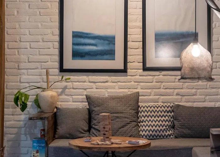 Ju Ju, 3br Iconic In The Hearth Of Pererenan, 5 Mins From Villa Canggu (Bali)