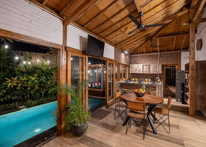 Ju Ju, 3br Iconic In The Hearth Of Pererenan, 5 Mins From ヴィラ チャングー